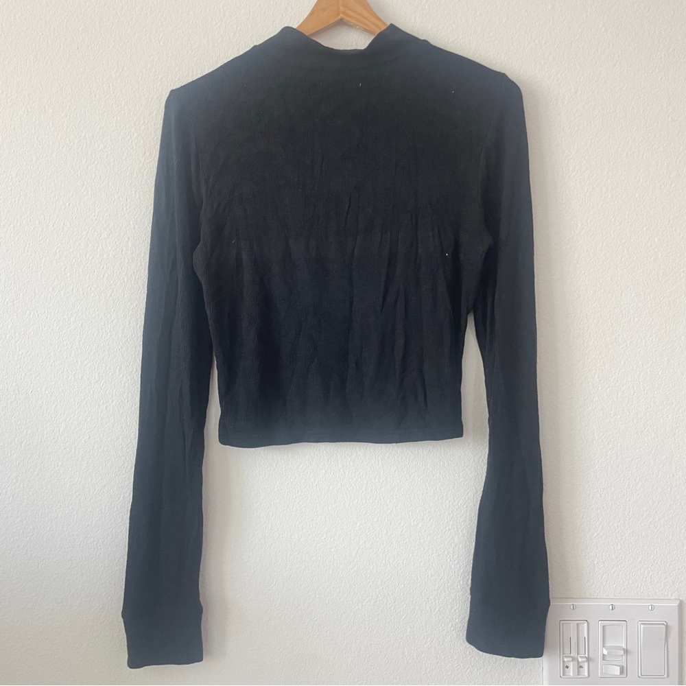 Abercrombie Black Mockneck Long Sleeve Women's Top - Picture 4 of 4